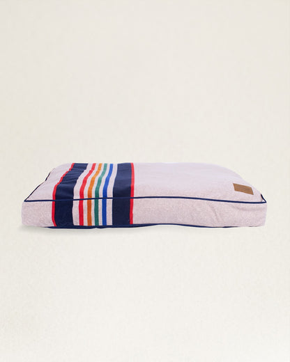 Pendleton YELLOWSTONE NATIONAL PARK PET BED - NAPPER